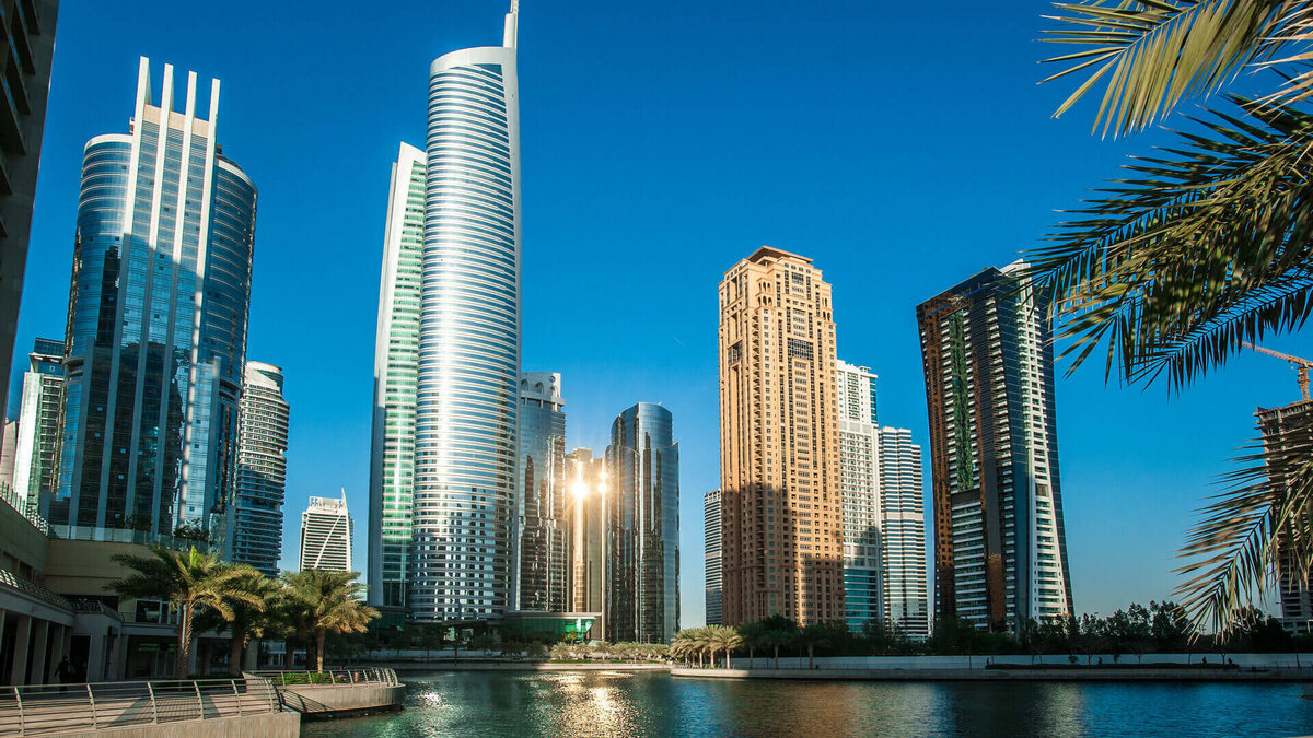 Jumeirah Lakes Towers (JLT) neighborhood guide in Dubai